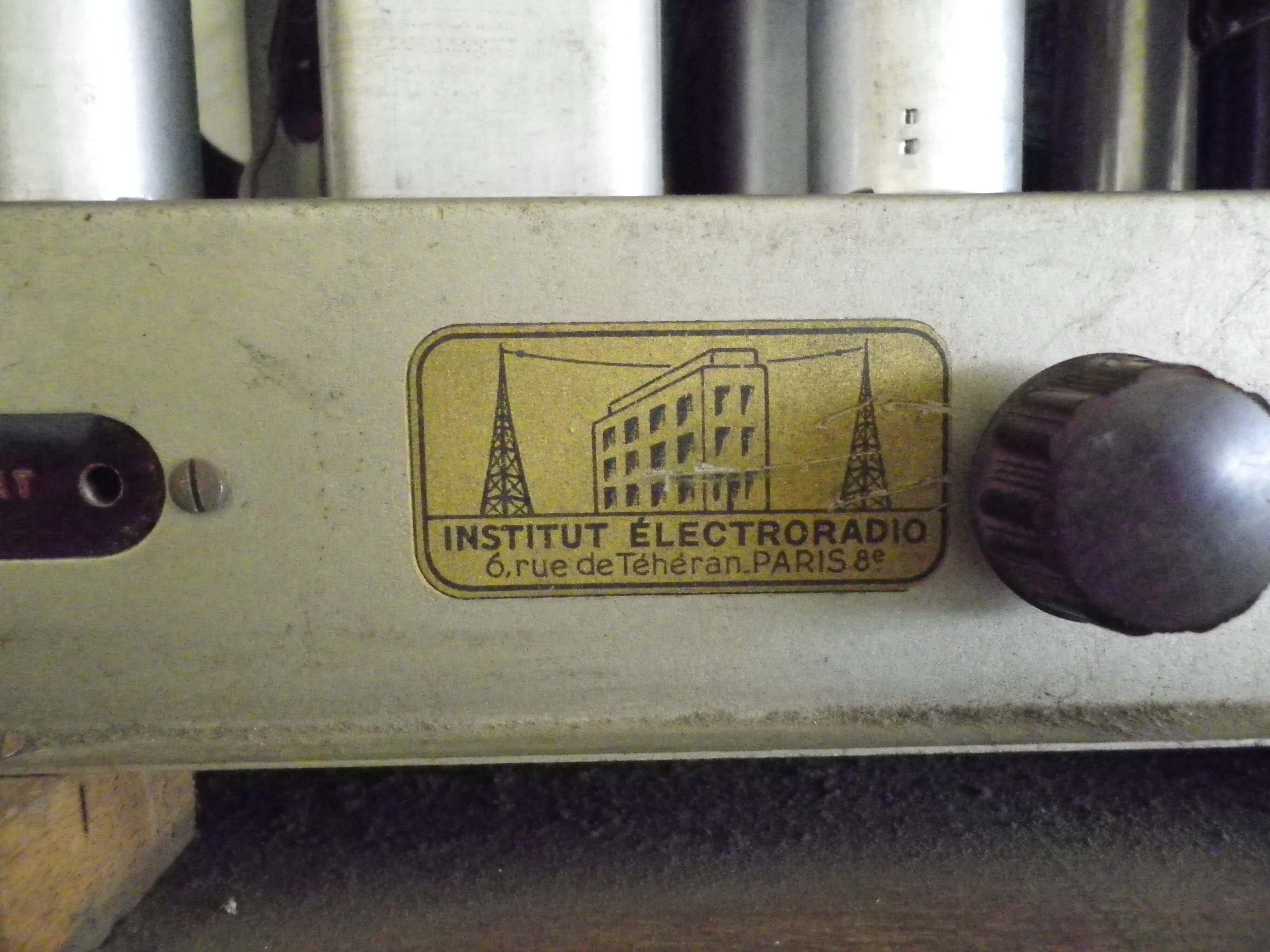 Vintage decoration radio station - Wood, Bakelite - Electroradio Institute, Paris - 50s