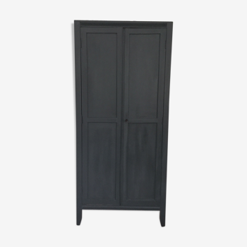 Armoire parisienne