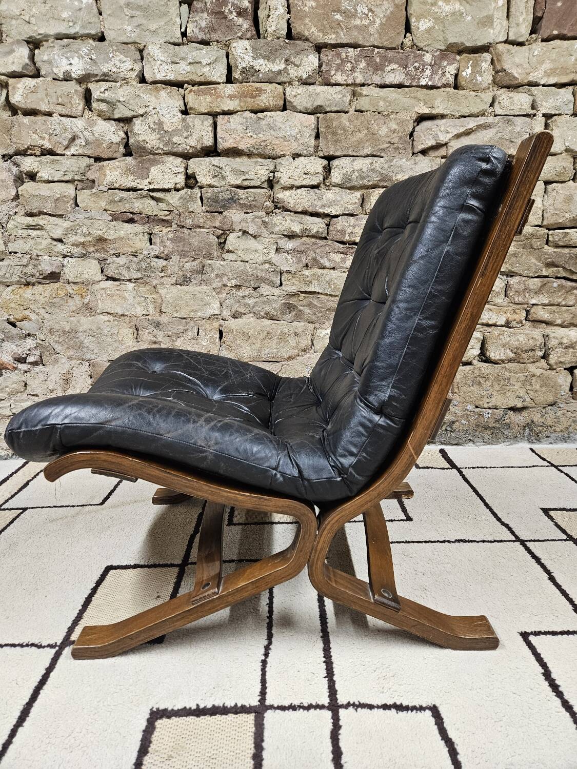 Fauteuil cuir vintage 1970"