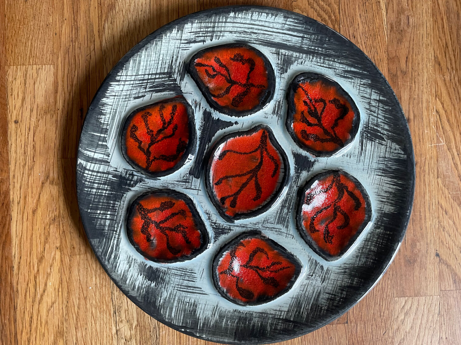 Set of two MBFA Pornic oyster plates