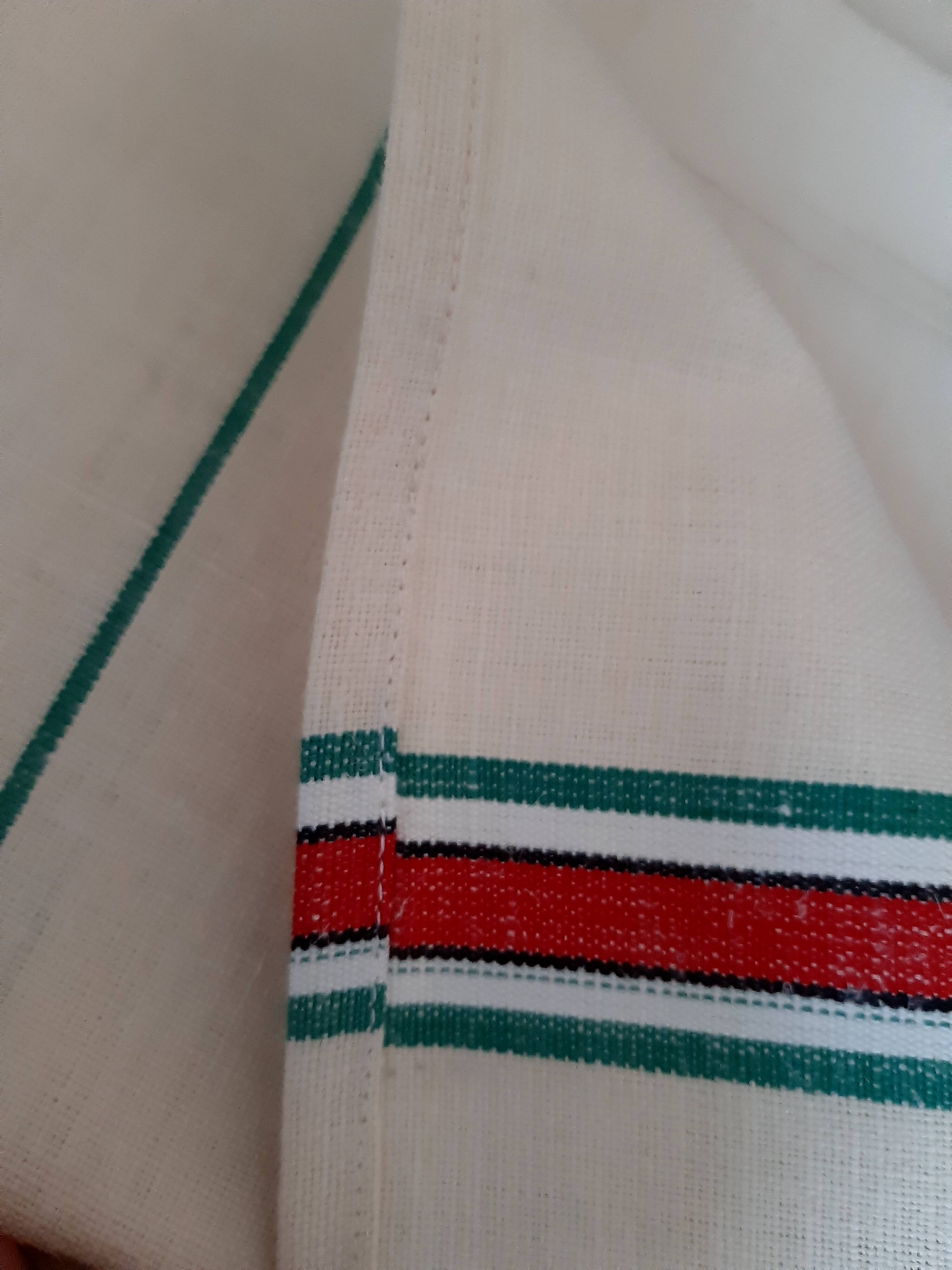 Linen tea towels/4 tea towels