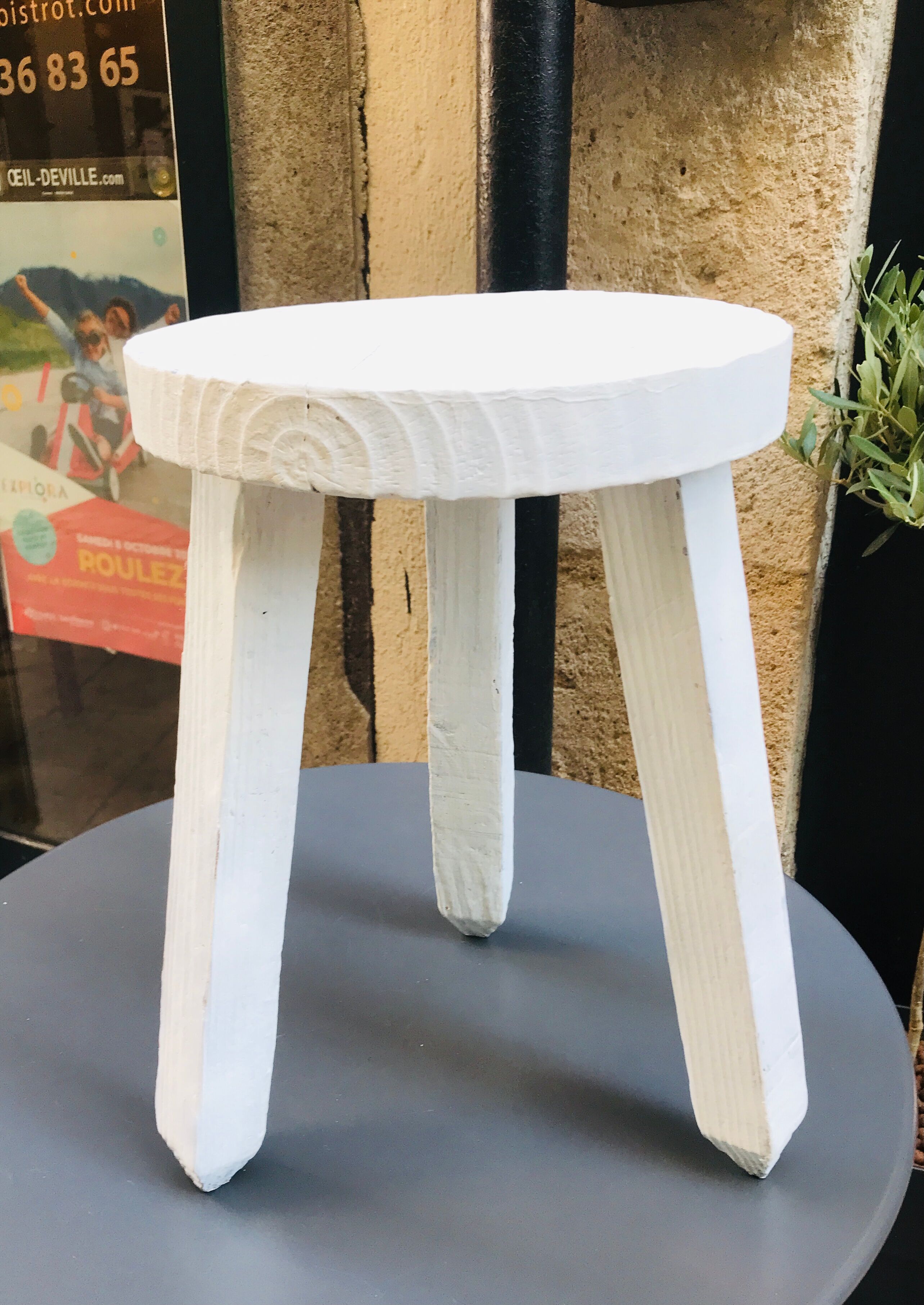 Tripod wood stool