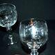 2 verres à vin ballon Saint-Louis en cristal gravé à l’acide Rocaille