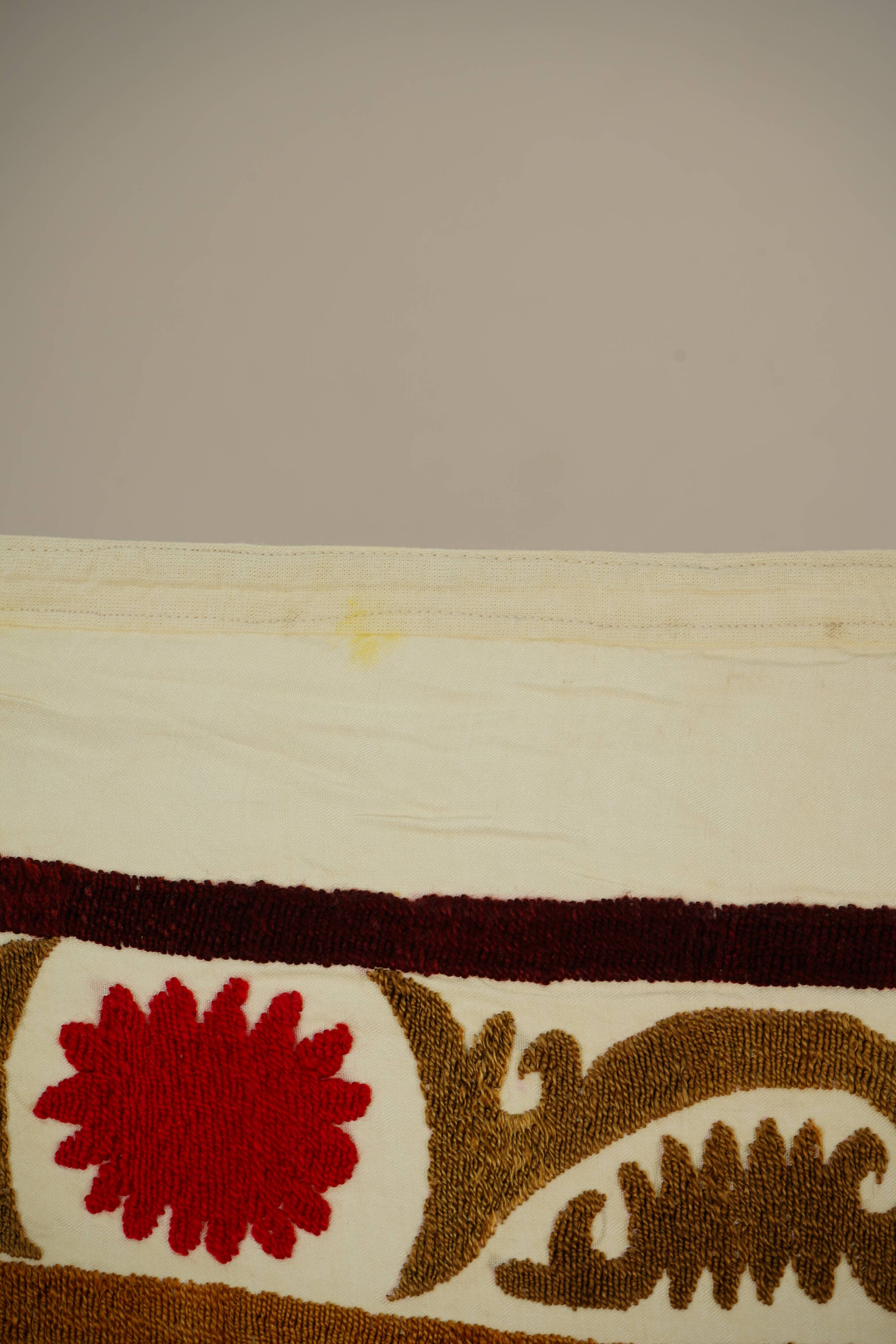 Vintage Turkish hand-knotted rug 108x131 cm