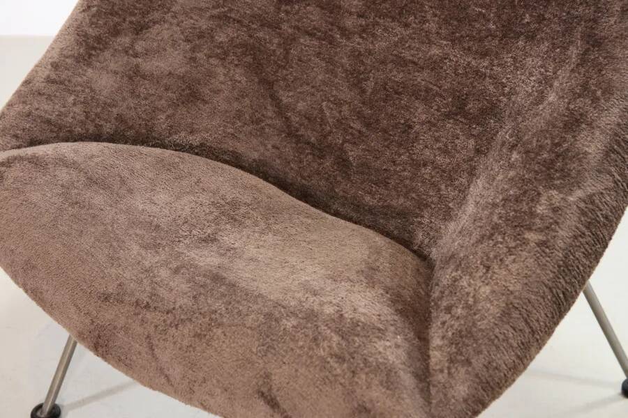 Artifort Oyster model F157 armchair by Pierre Paulin, 1950s