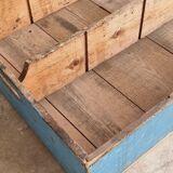 Tiroir caisse en bois bleu ciel avec jaune