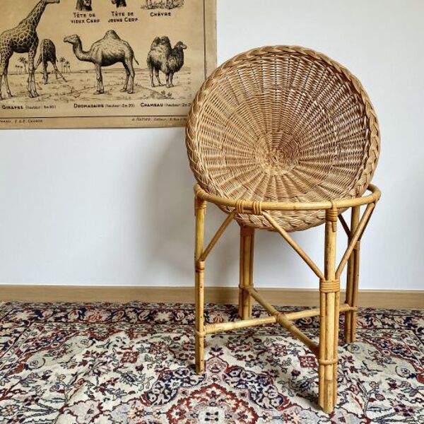 Travailleuse en rotin