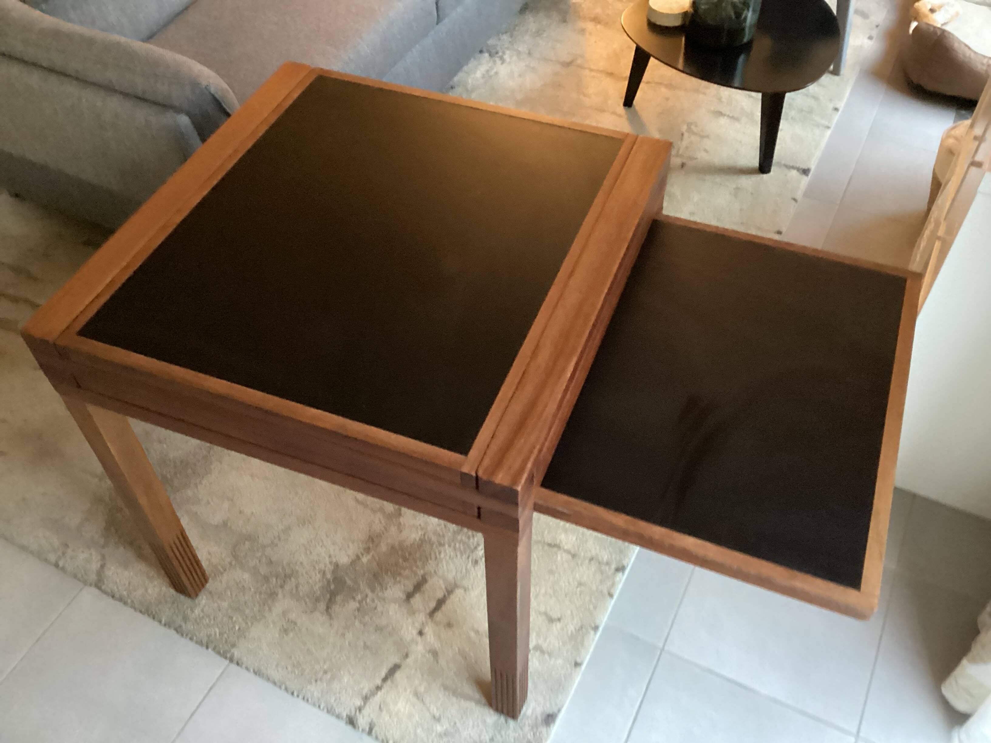 Table de repas Bernard Vuarnesson