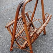 Porte-revue en rotin, années 60