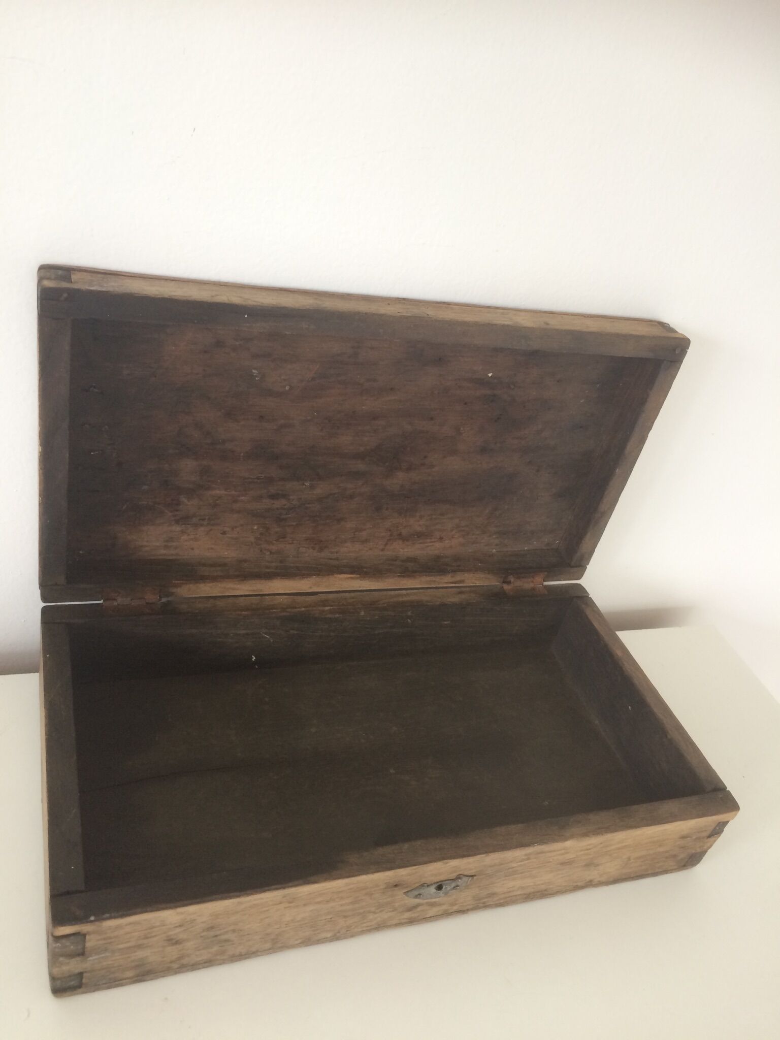 Small vintage wooden box