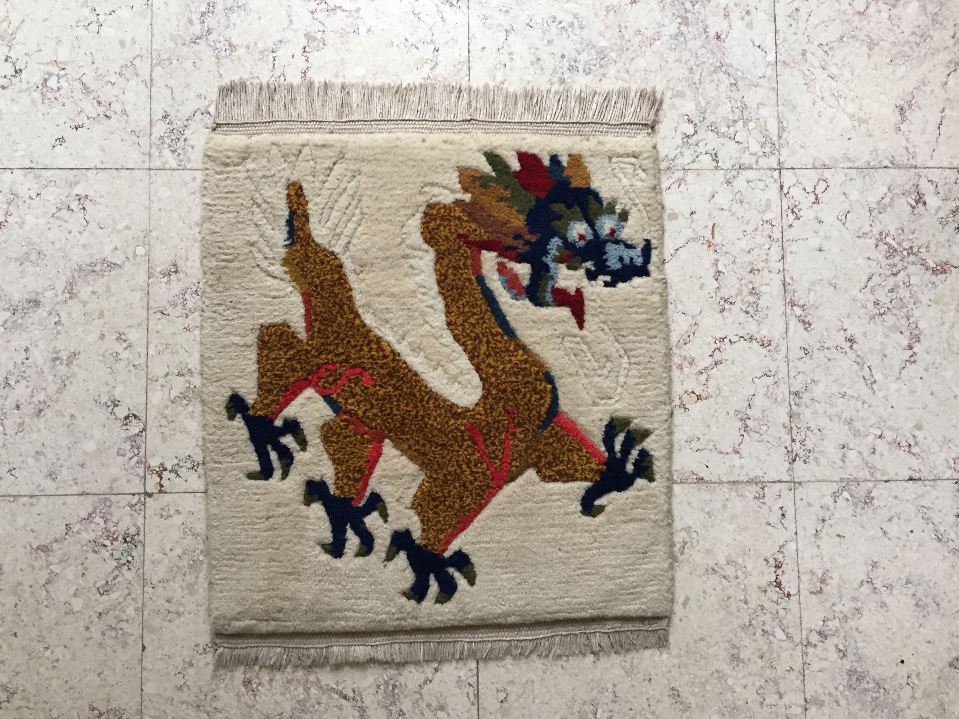 Tibetan wool carpet dragon decoration – 54cm x 43 cm