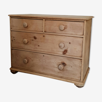 Old English chest of drawers in pine entirely sanded