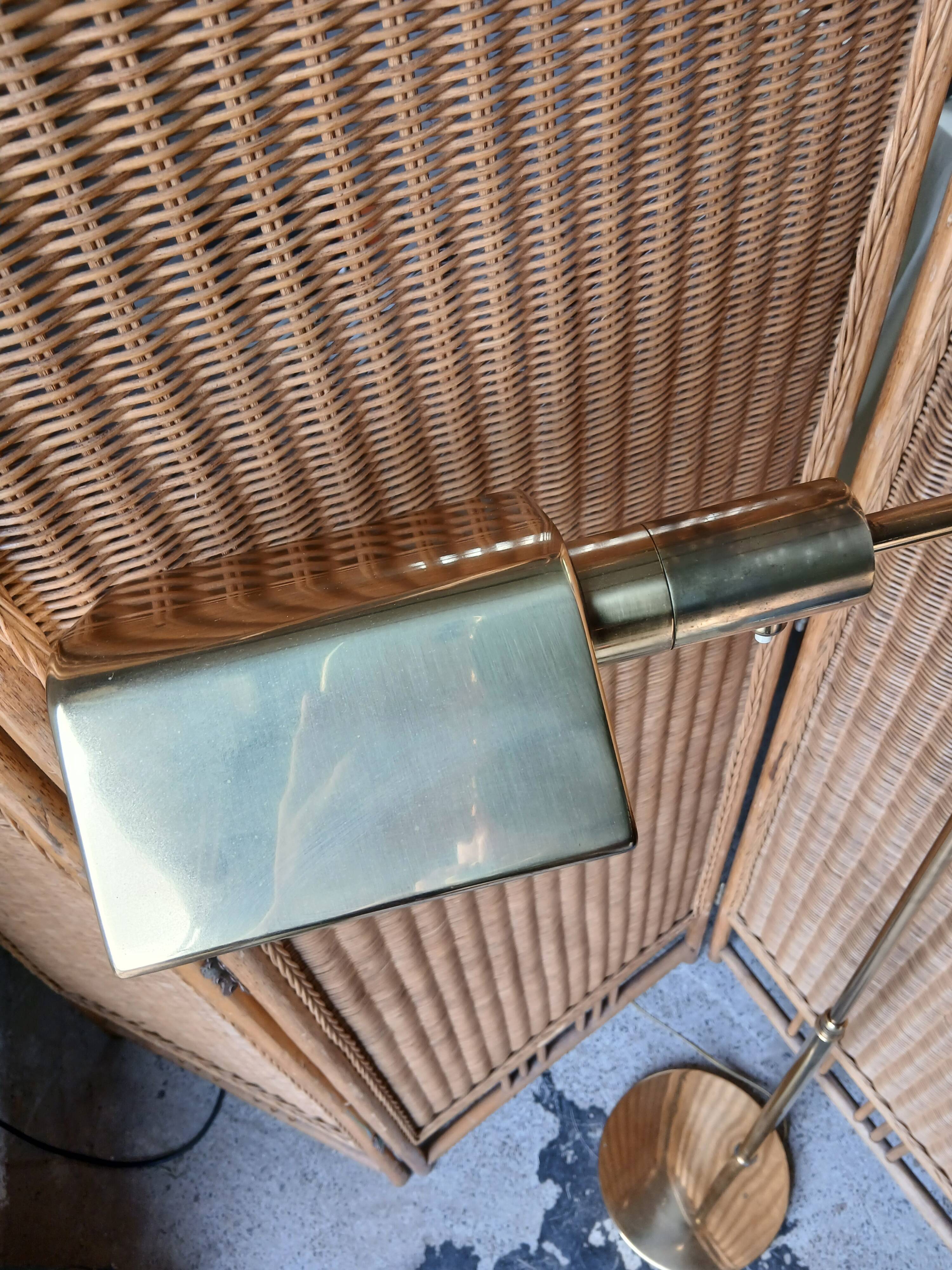 Lampadaire doré
