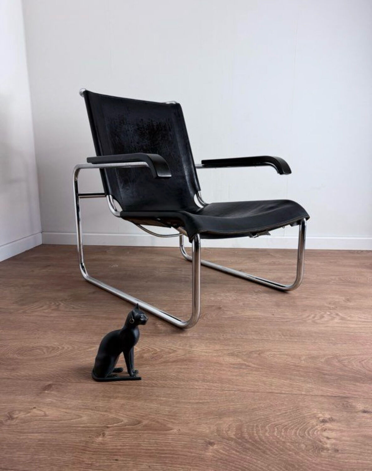 Marcel Breuer armchair for THONET brief B35