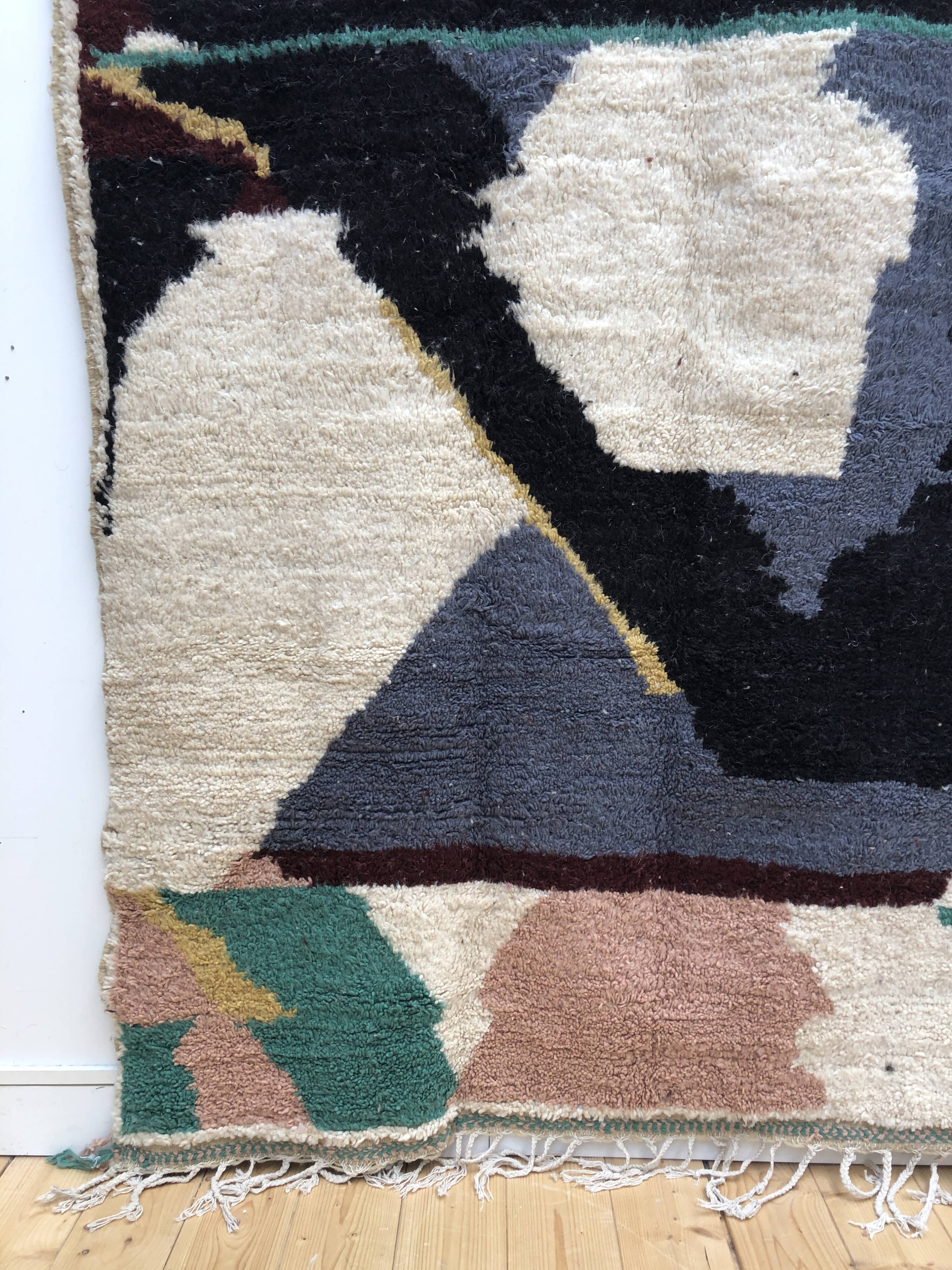 Moroccan Berber carpet Azilal 2.64x1.48m