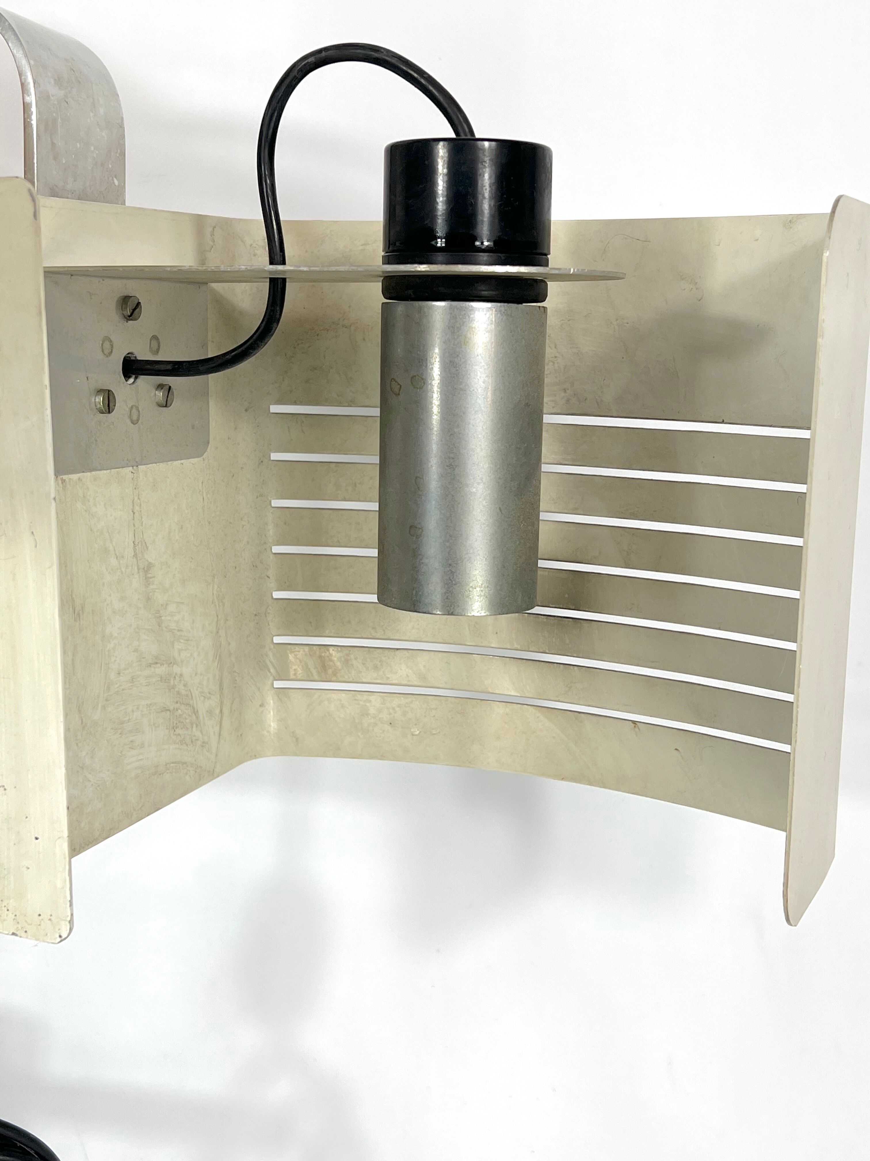 Vintage Italian aluminum and lacquer desk lamp from 60s