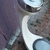 Libra weighs pharmacy person