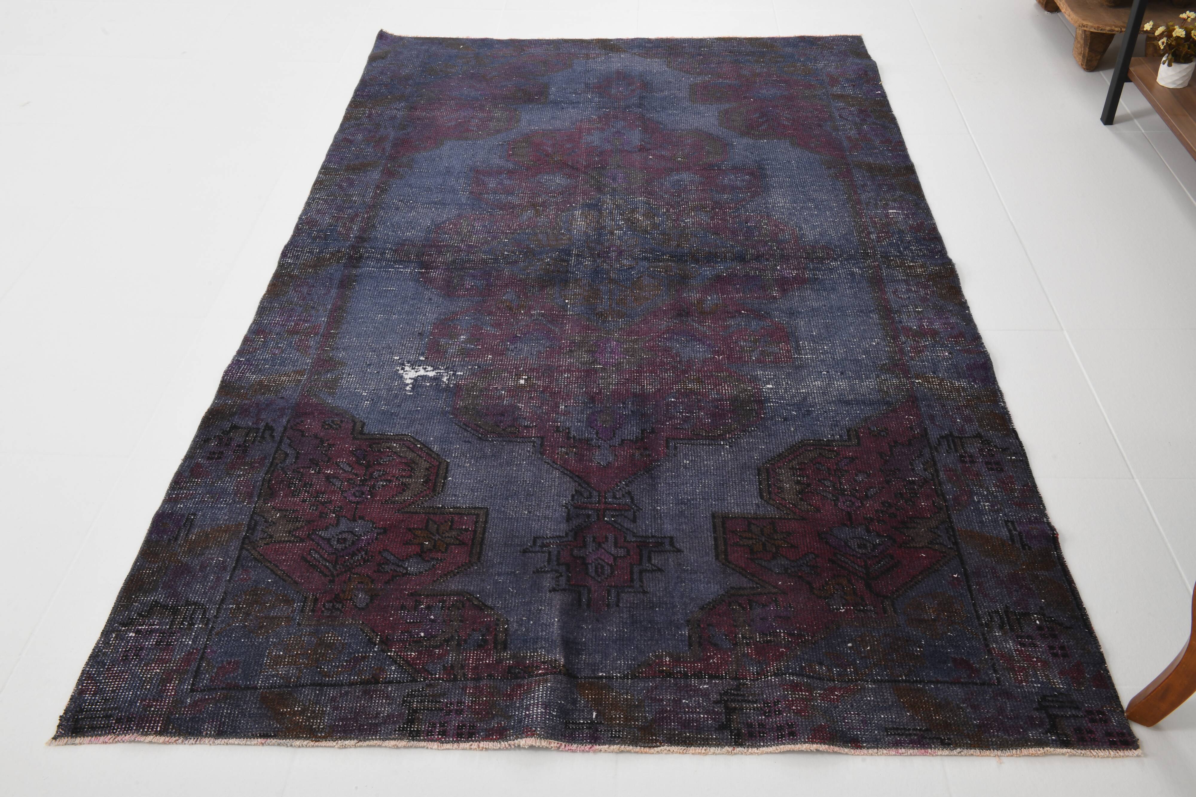 4x7 Burgundy & Blue Oriental Classic Turkish Vintage Rug, 136x230Cm