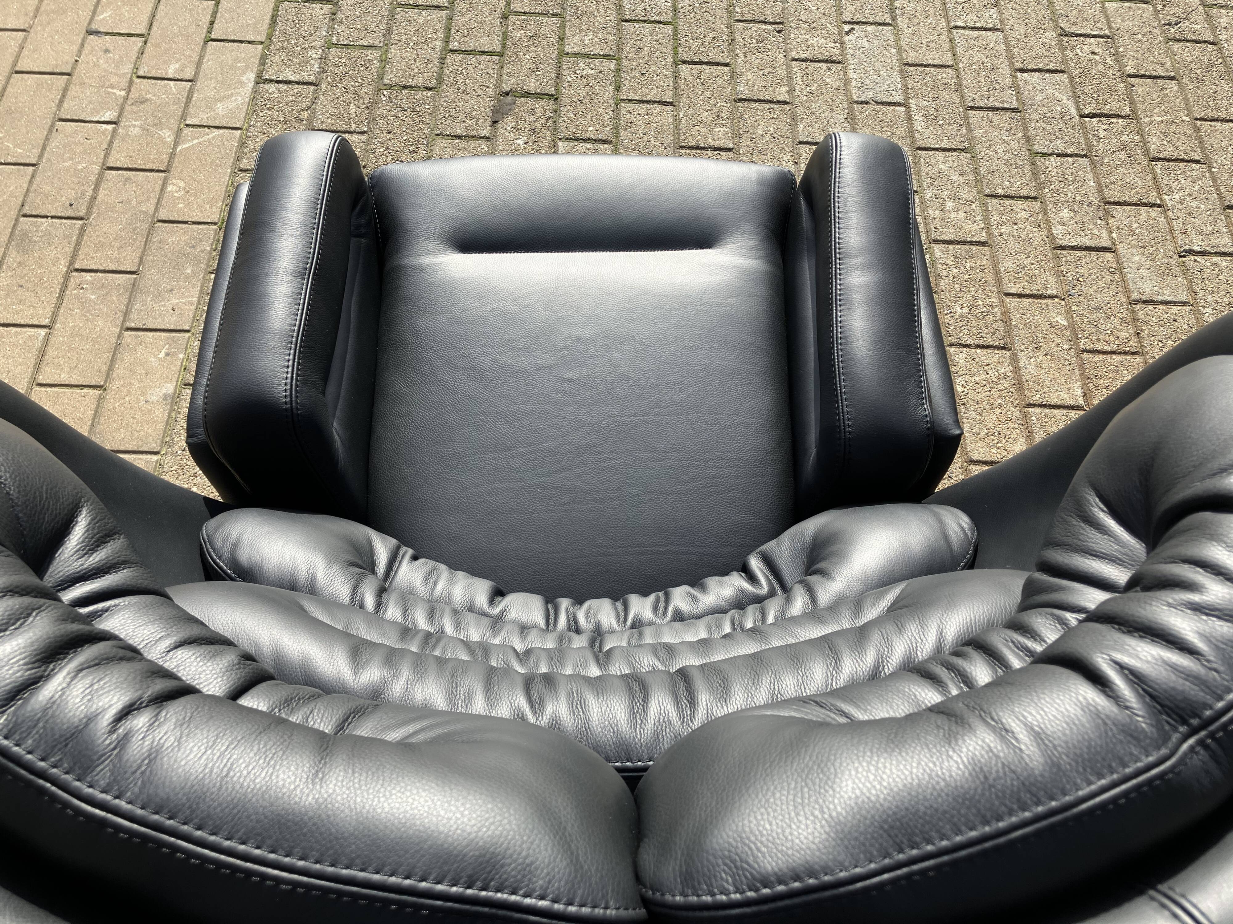 2x Joe Colombo Elda Longhi chair black on black, showroom condition!