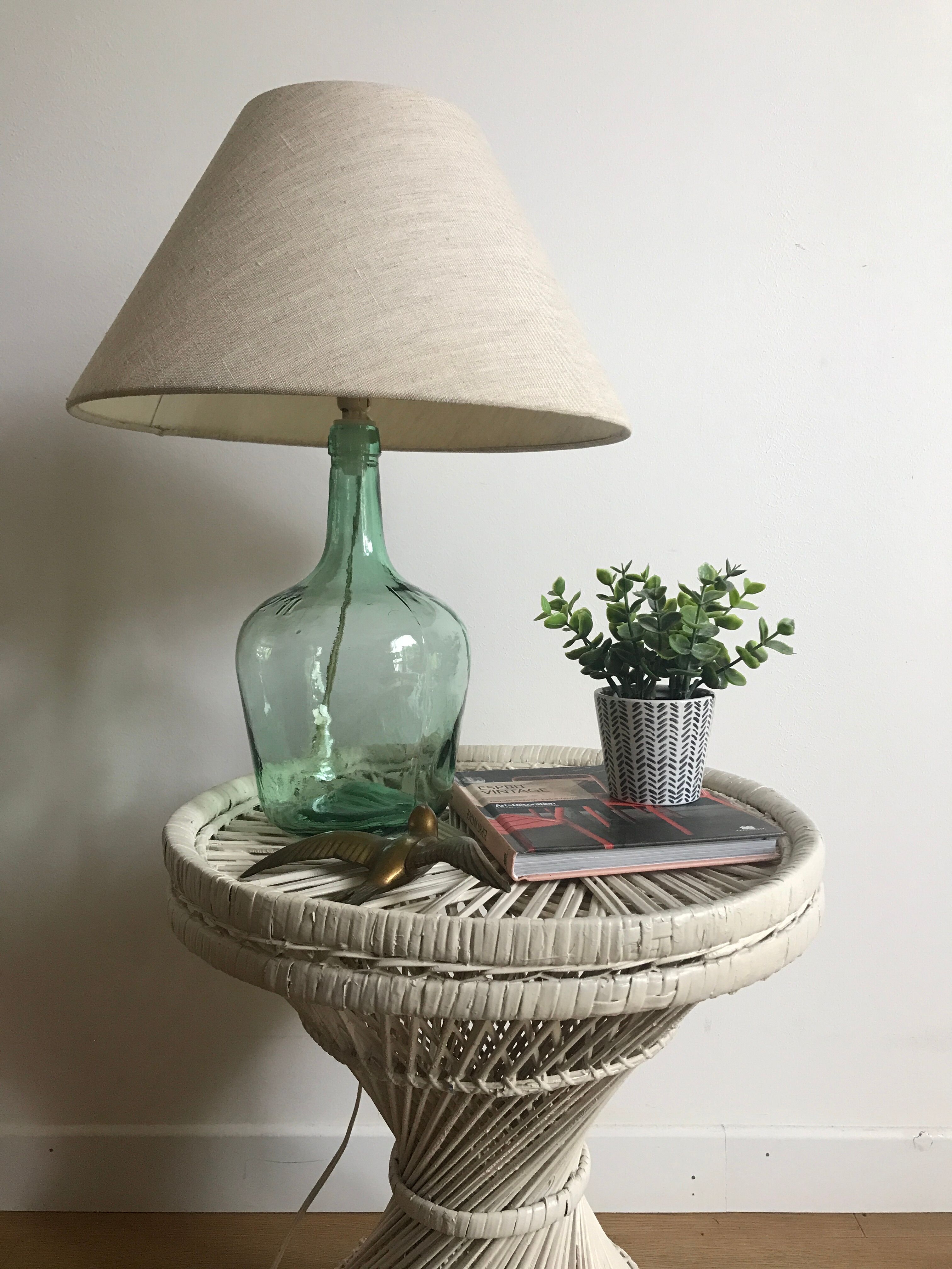 Table lamp