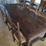 Dining room table