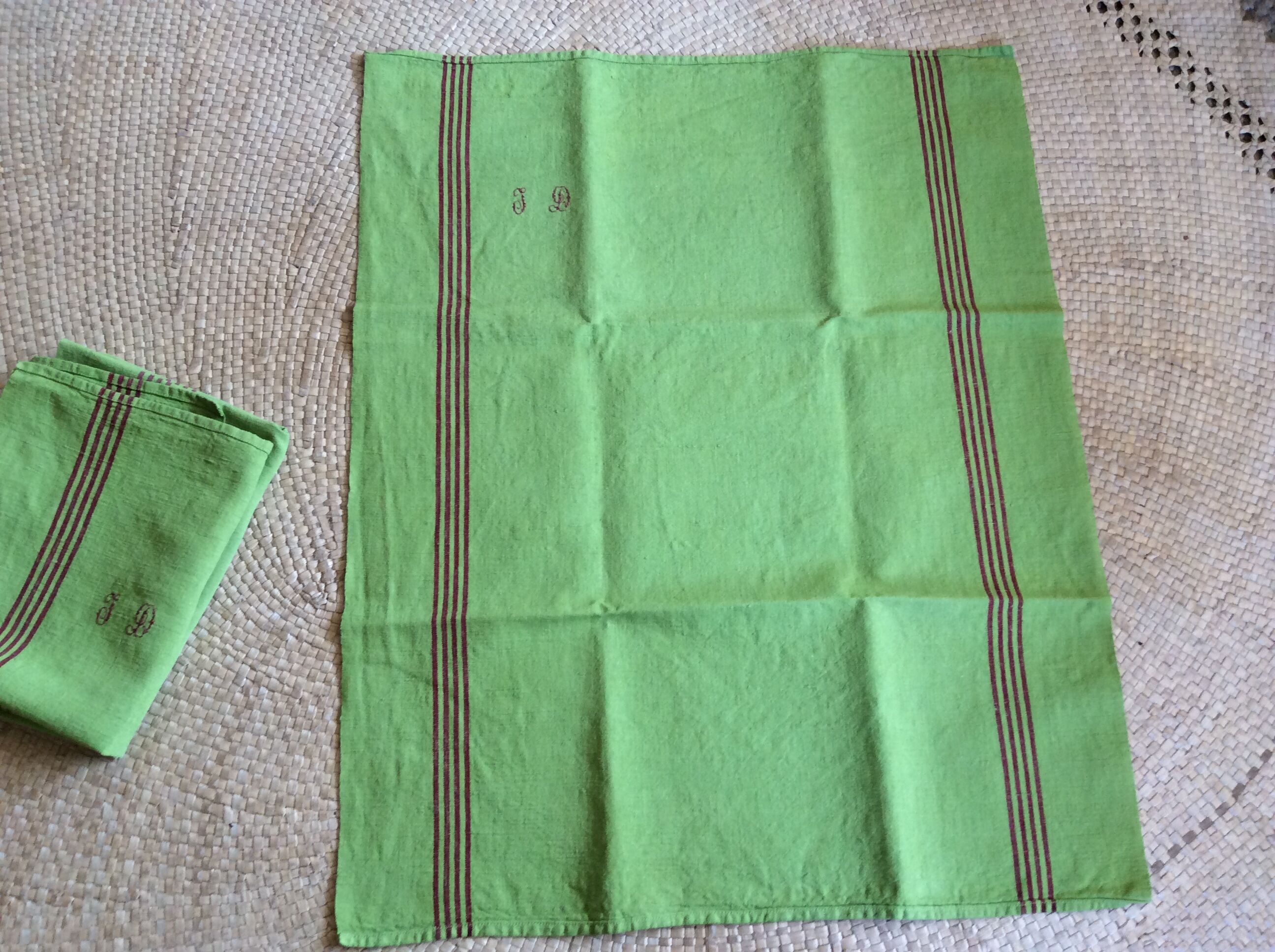 Series of 3 tea towels