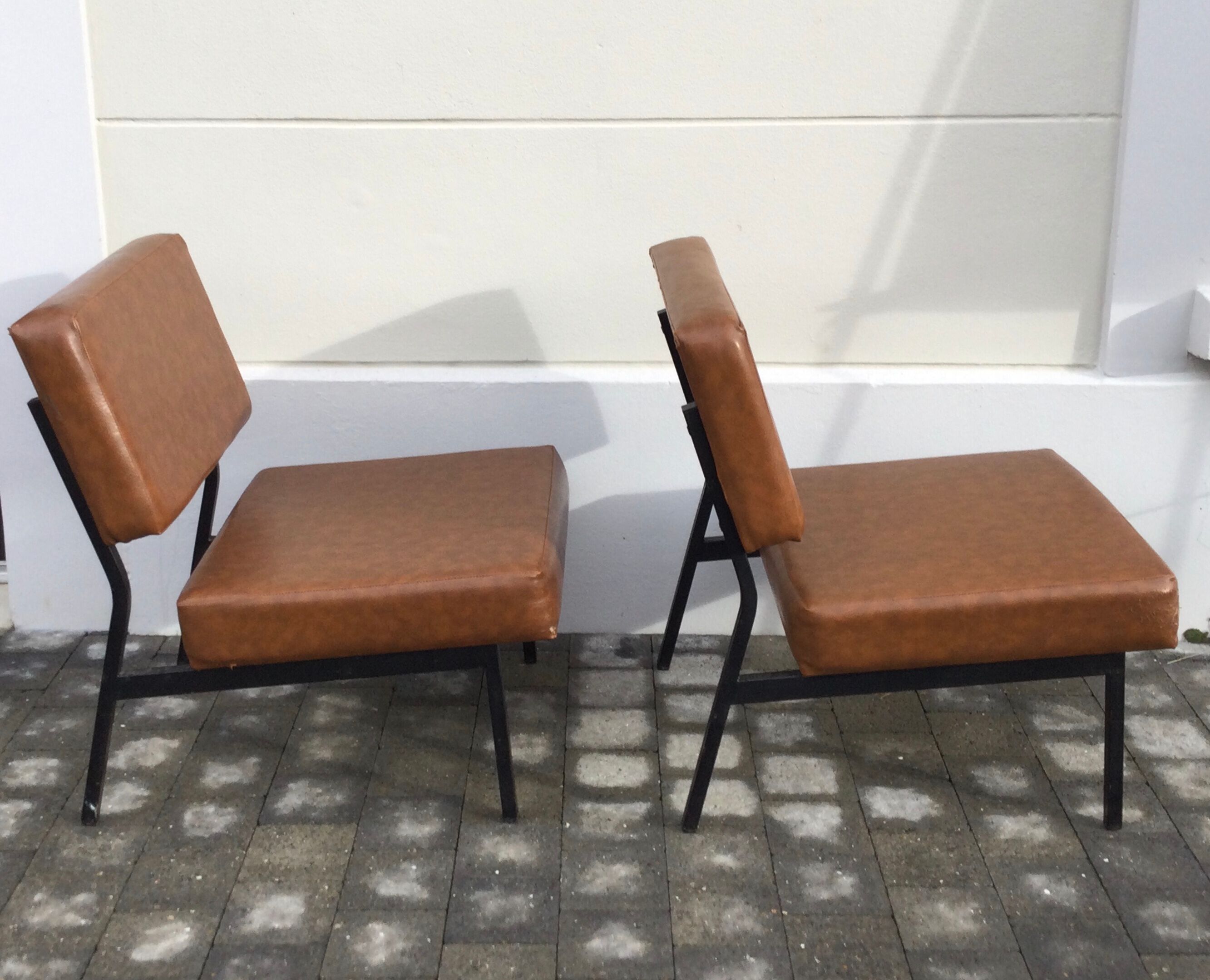 Pair of skai and black metal heaters