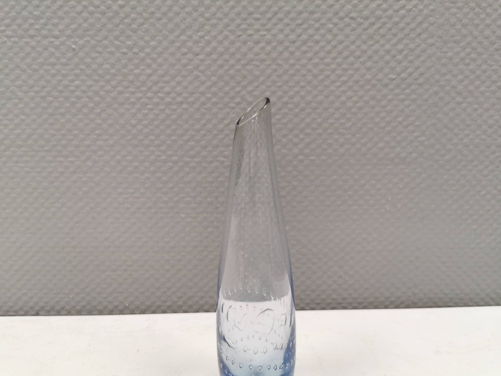 Vase finlandais en verre bleu