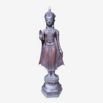 Bouddha en bronze 87 cm .