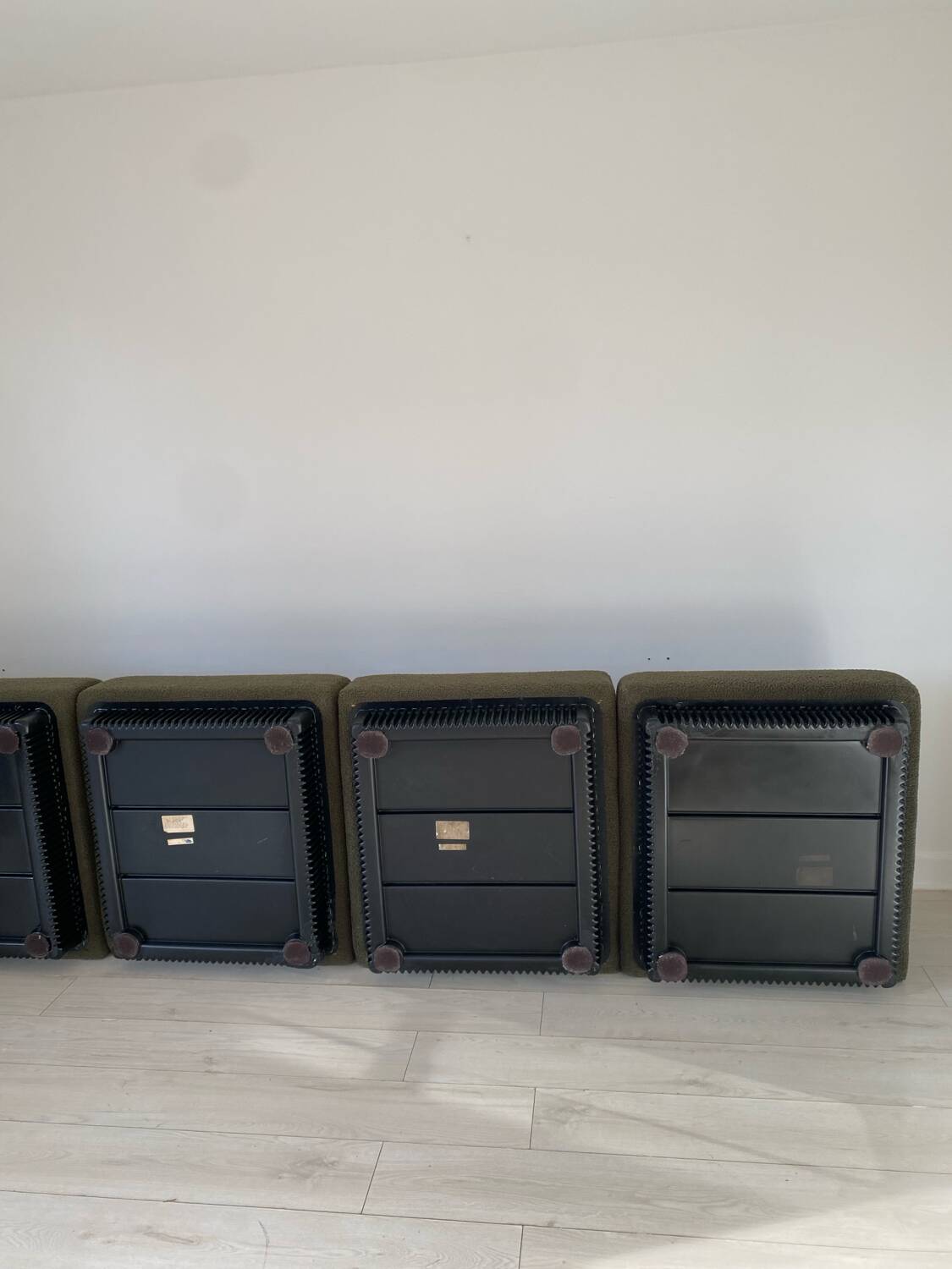 6 Herman Miller armchairs 1970