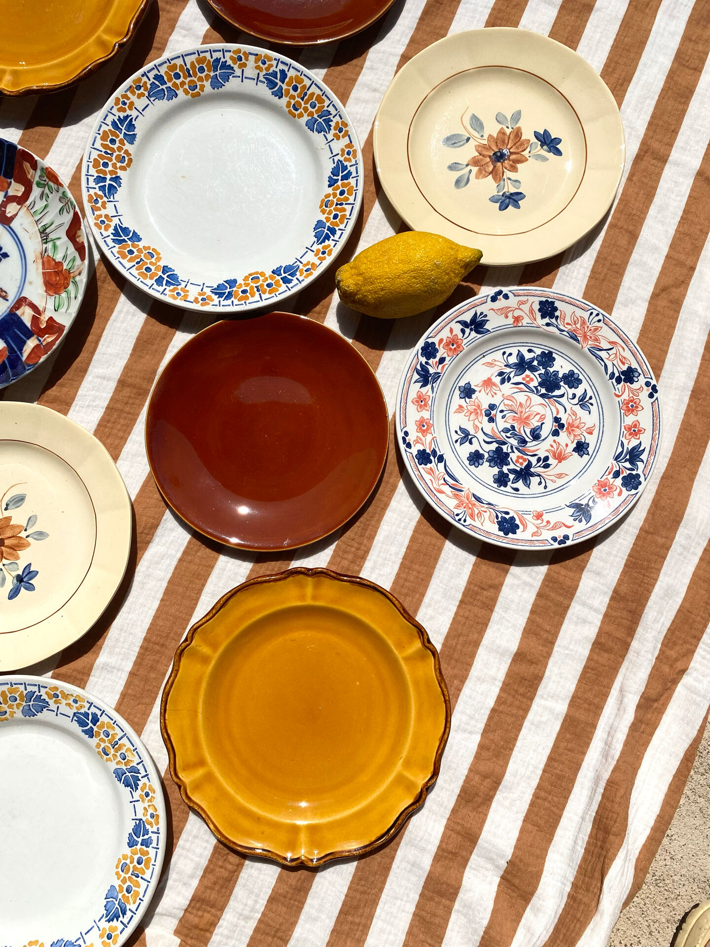 Set of 12 mismatched antique plates