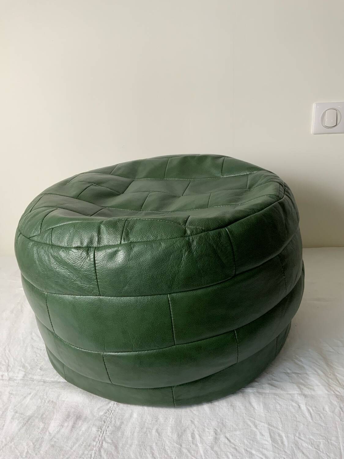 Vintage pouf