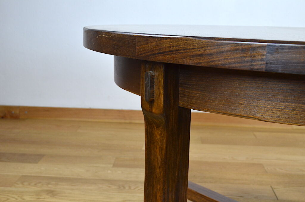 Round table / vintage oval in Aranjou elm