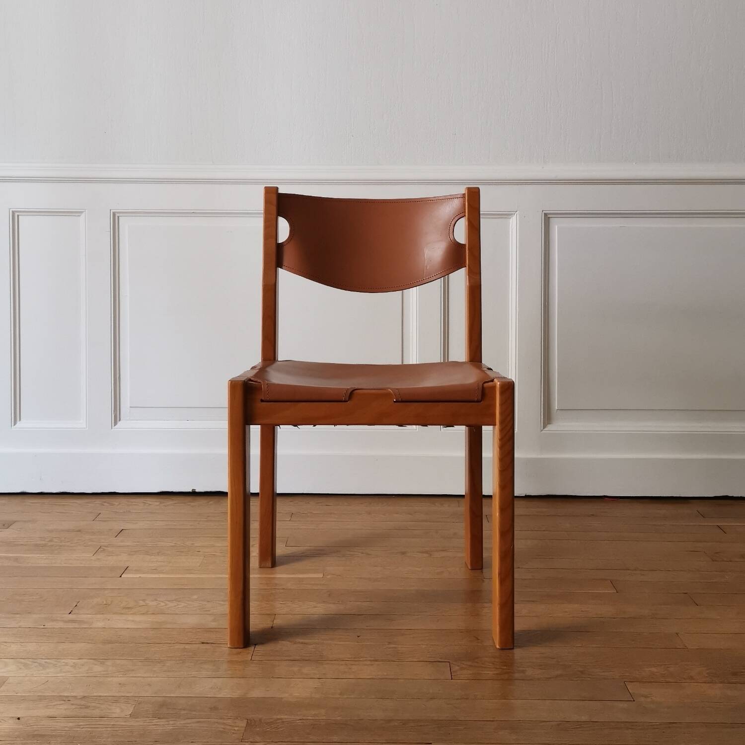 Elm and leather chair, Maison Regain, 1970/80