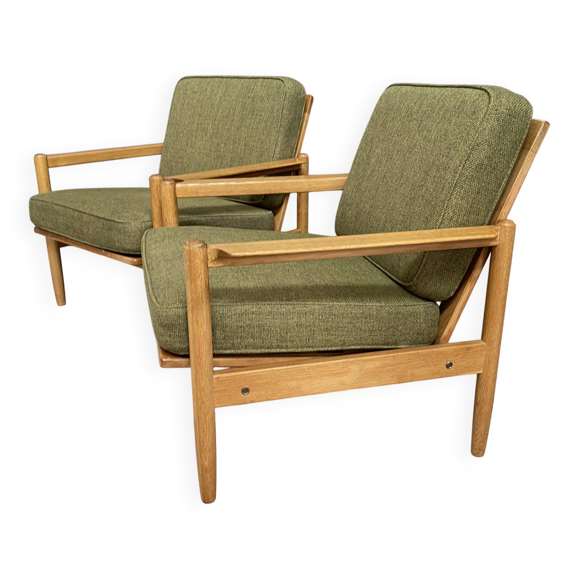 set of arm chairs in green fabric and wood 1960s