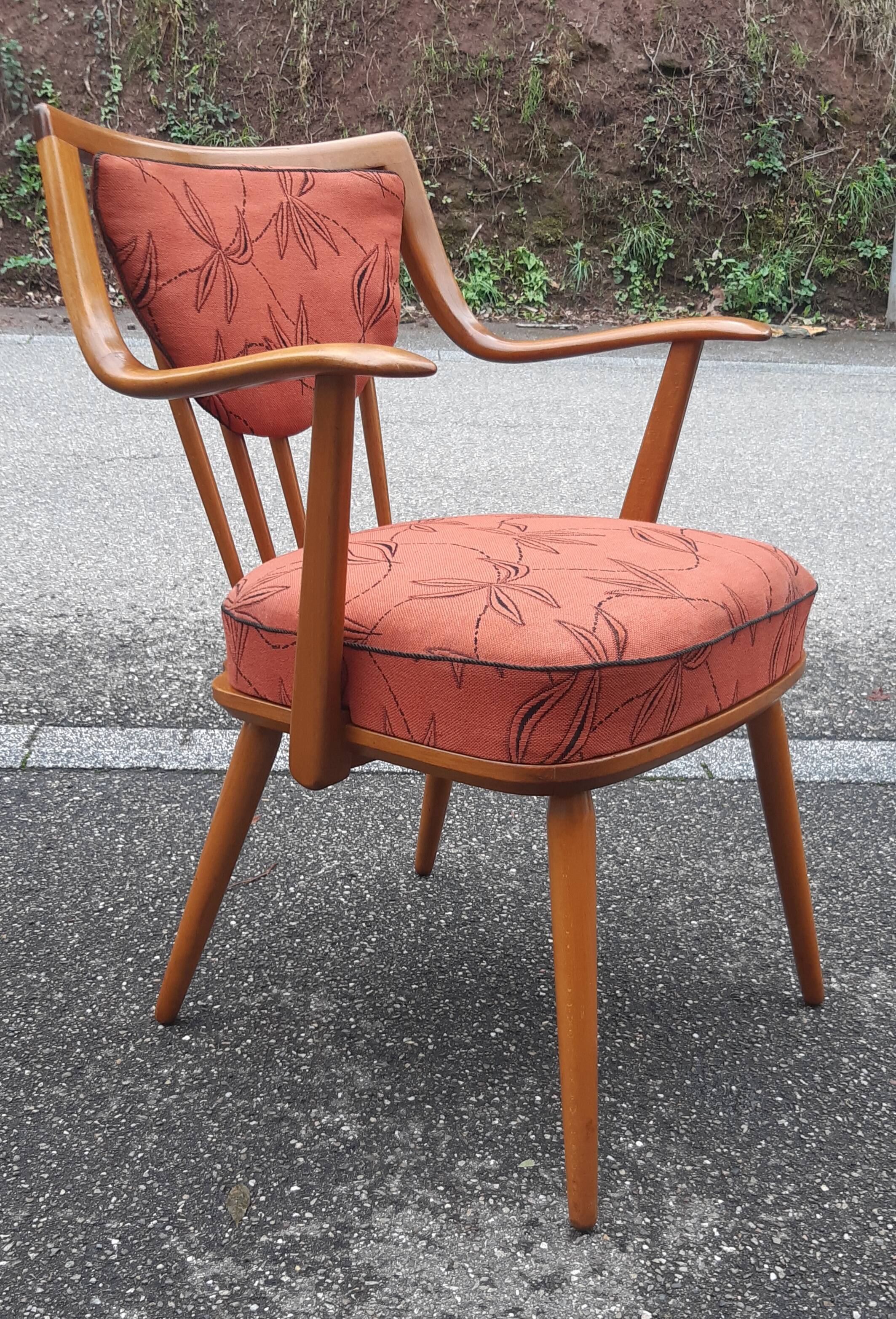 Casala armchair with armrests