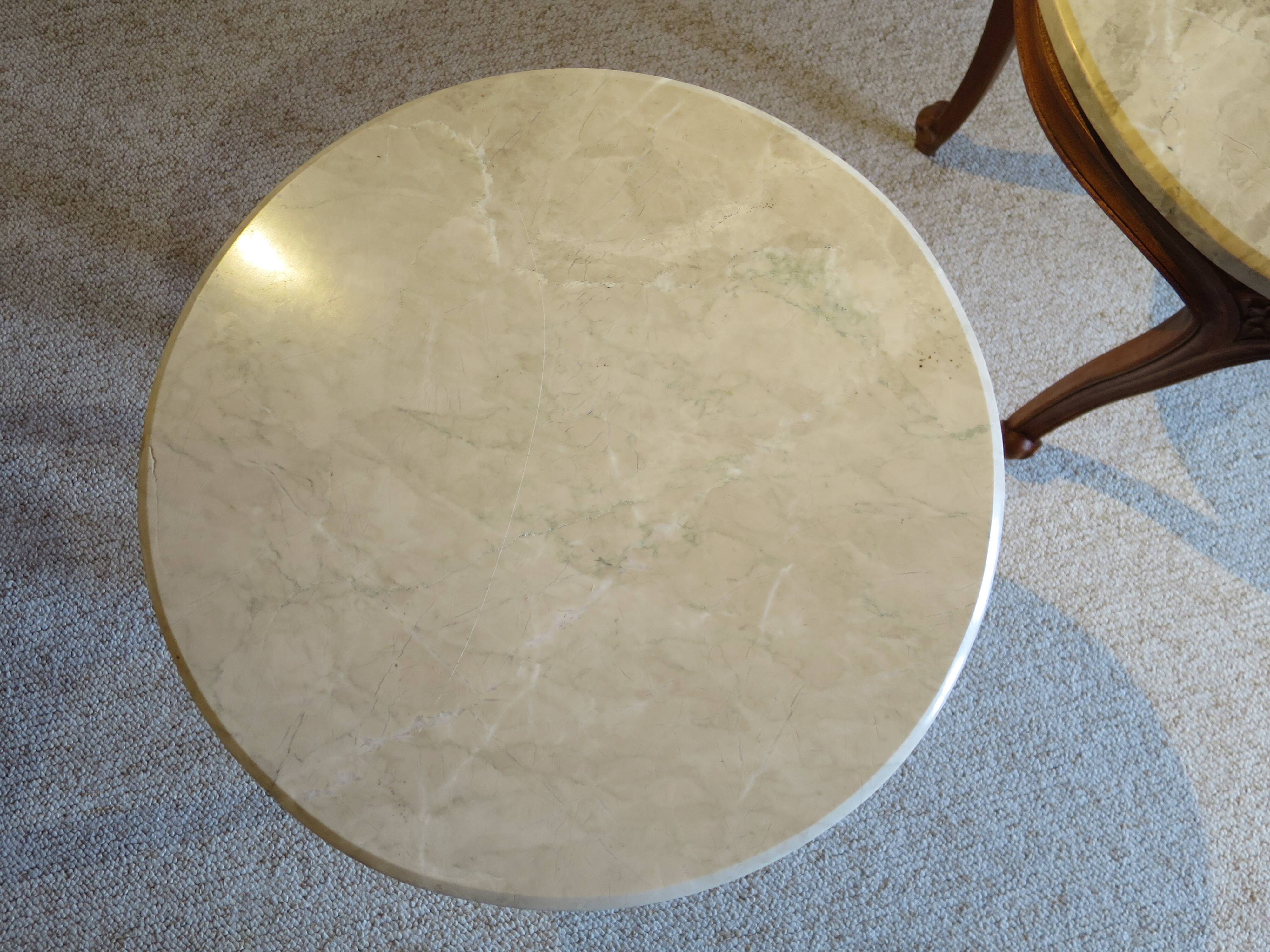 Round coffee table - Carved wood - White veined marble - Regency/Louis XV style