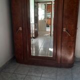 Armoire vintage