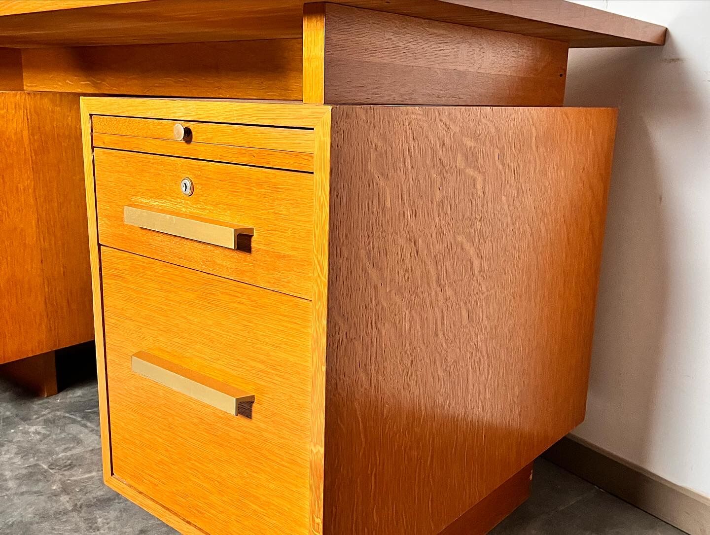 Bureau design 1960