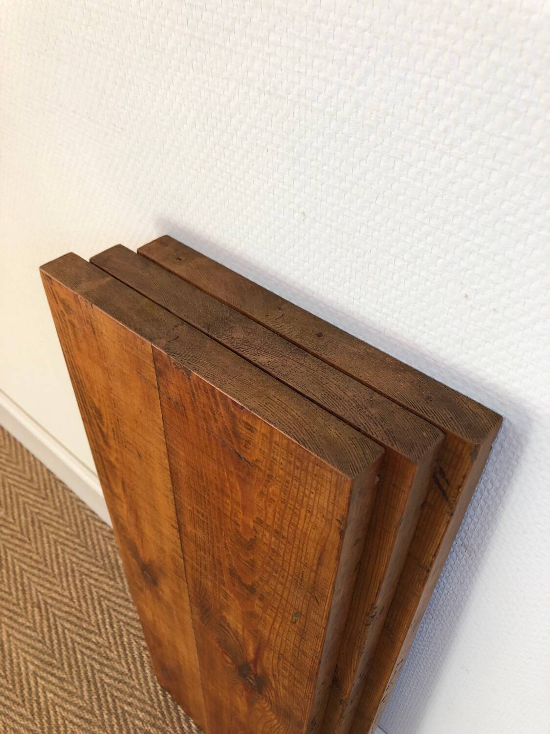 Wall shelf