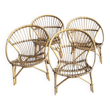 Salon, shell chairs in rattan from the 1960s.