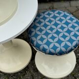 Tulip Space Age Table and 2 Stools