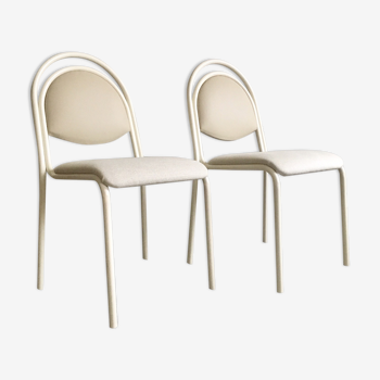 Set of chairs