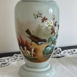 Paire de vases 19e en verre opaline signés