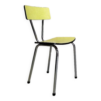 Une Chaise en formica jaune