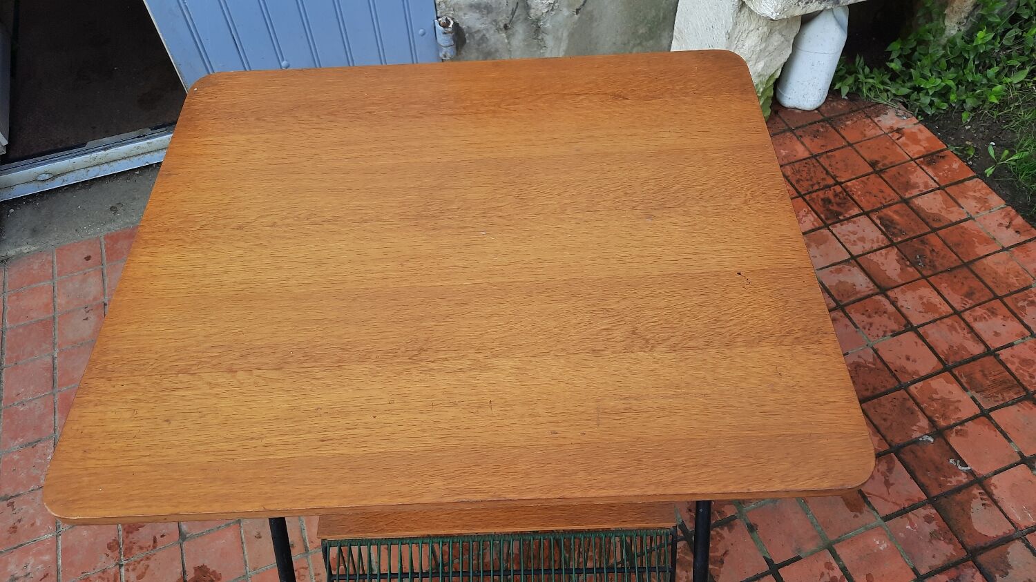 Trolley on wheels with vinyl door