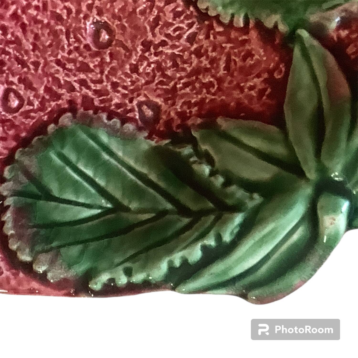 Strawberry barbotine salad bowl - rare piece