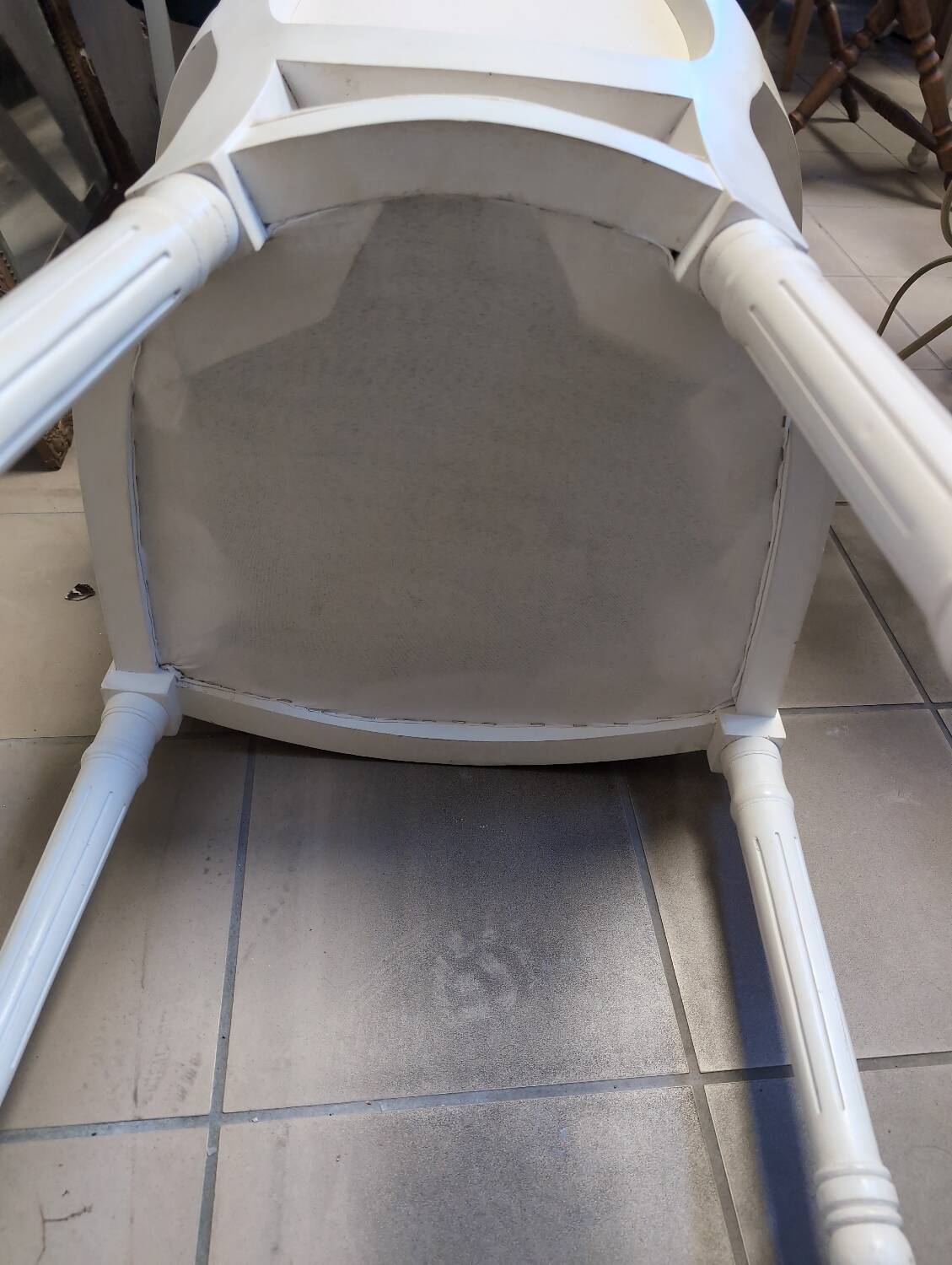 Medallion armchair