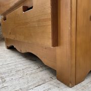 Commode en pin années 80 mobilier montagne
