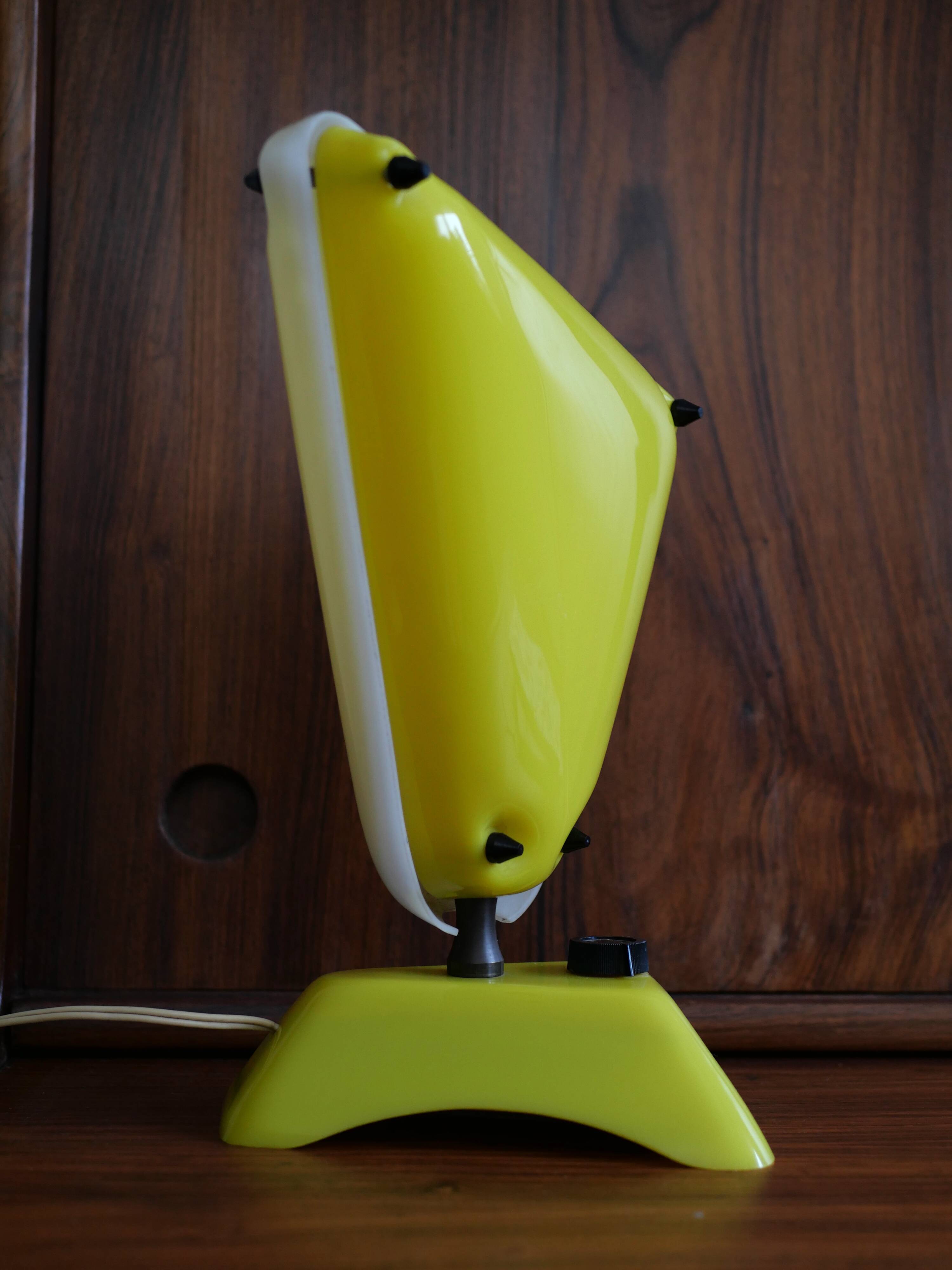 Lampe en plexiglas 1950